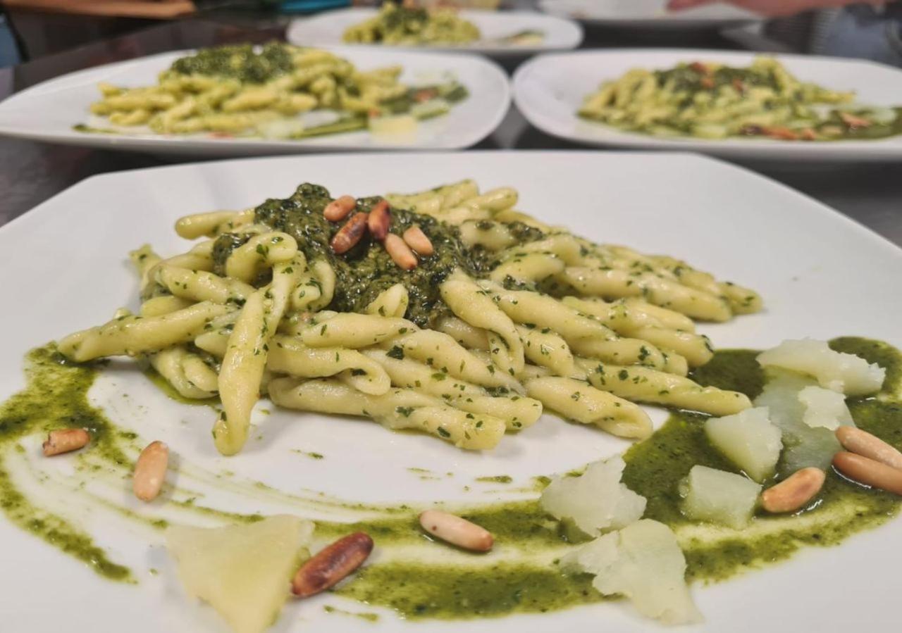 "Il Casaletto" Agriturismo Moderno, Vista Panoramica E Cibo Spettacolare- Scurcola Marsicana Zewnętrze zdjęcie