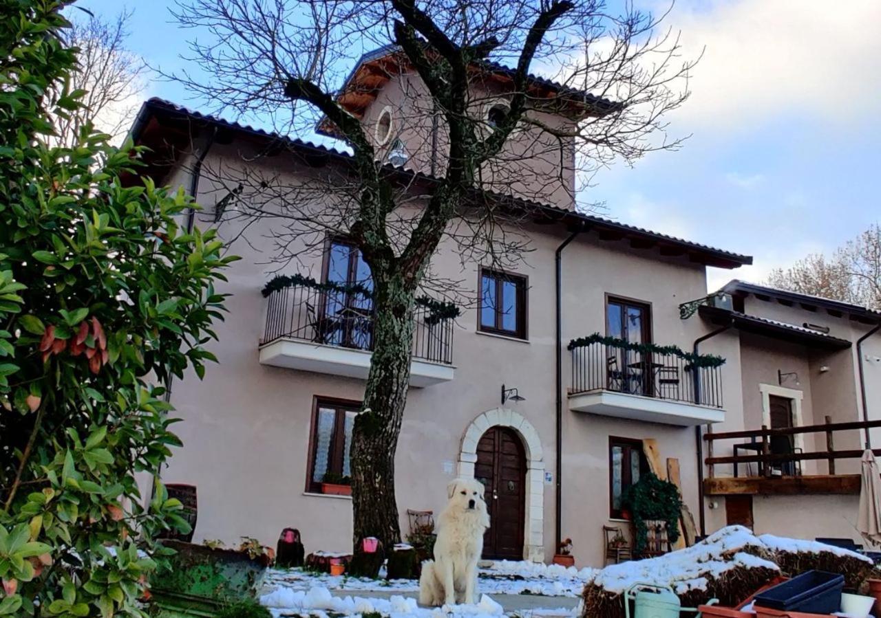 "Il Casaletto" Agriturismo Moderno, Vista Panoramica E Cibo Spettacolare- Scurcola Marsicana Zewnętrze zdjęcie